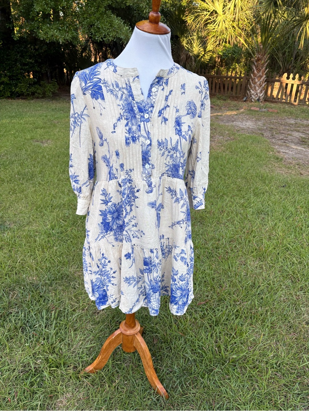 THML Cream and Blue Floral Long Sleeve Dress